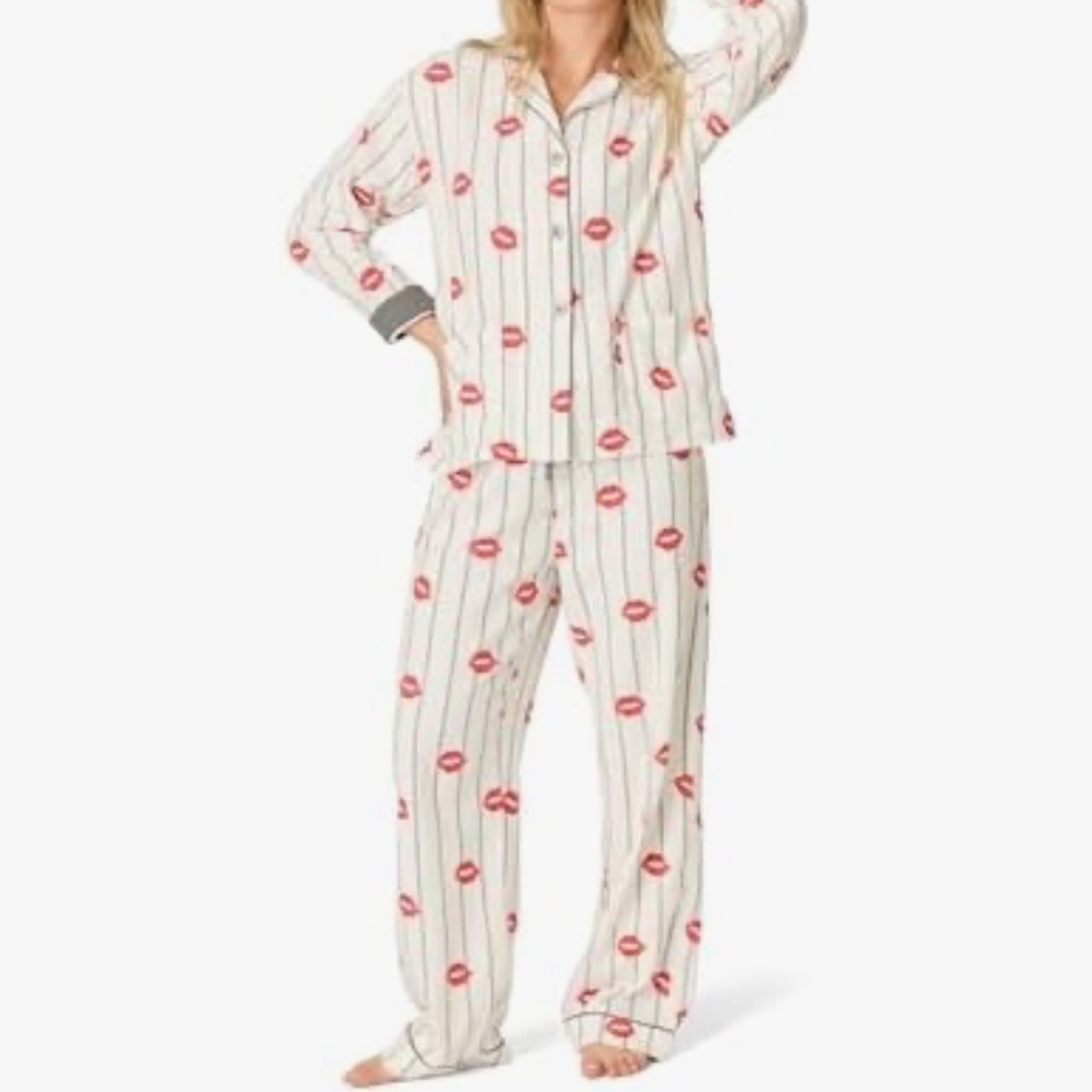 PJ Salvage White Striped Pajama Set with Red Lip Print